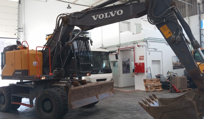 Volvo EWR150E lleno