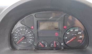 IVECO EUROCARGO 180E lleno