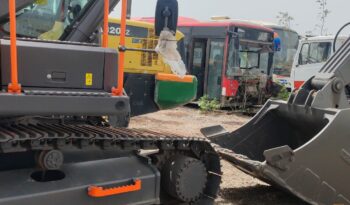 (NUEVA)VOLVO EC230 lleno
